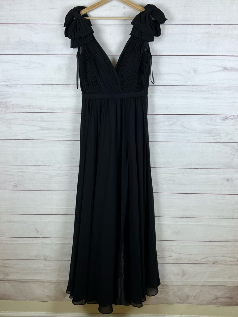 Basix Black Label Ruffle Collar Shoulder Bow Black Evening Gown Size 8